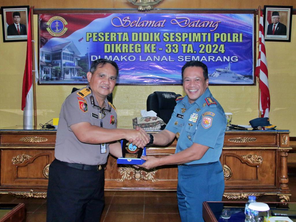 Komandan Lanal Semarang Menerima Kunjungan Serdik Sespimti Polri Dikreg Ke-33 Ta. 2024