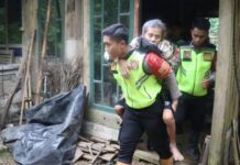 Tanah Bergerak di Desa Ketanda, 35 Warga Terdampak Dievakuasi